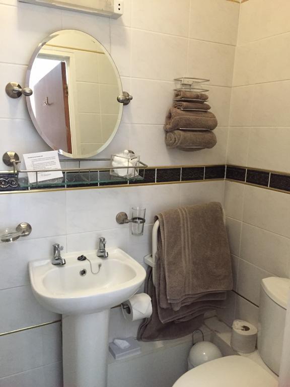 The Maples Bed & Breakfast Hythe  Rom bilde