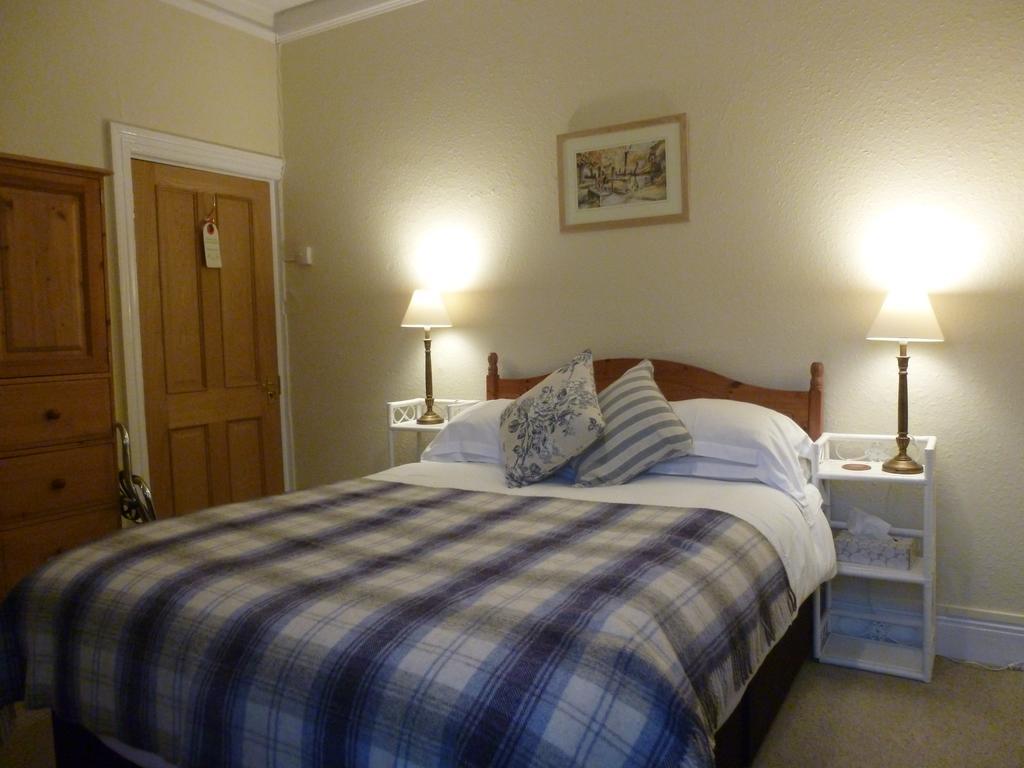 The Maples Bed & Breakfast Hythe  Rom bilde