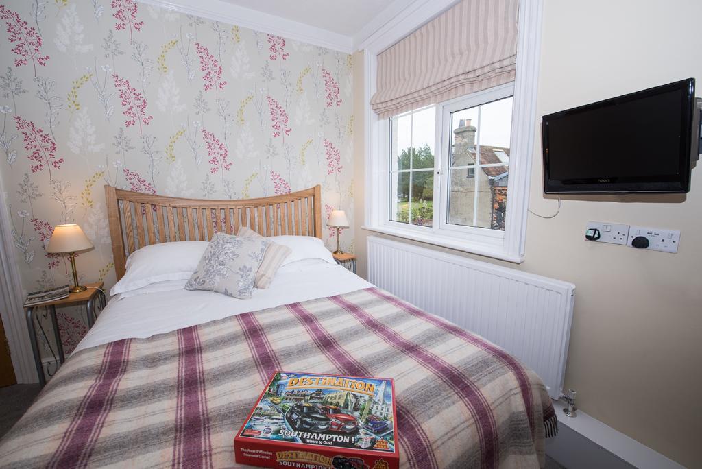 The Maples Bed & Breakfast Hythe  Eksteriør bilde