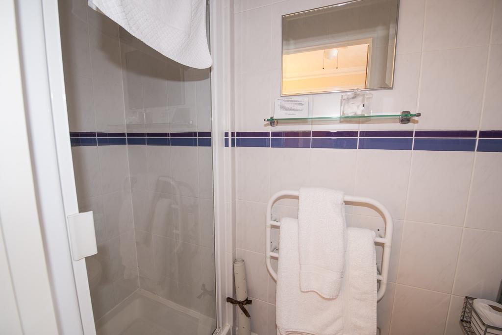 The Maples Bed & Breakfast Hythe  Eksteriør bilde