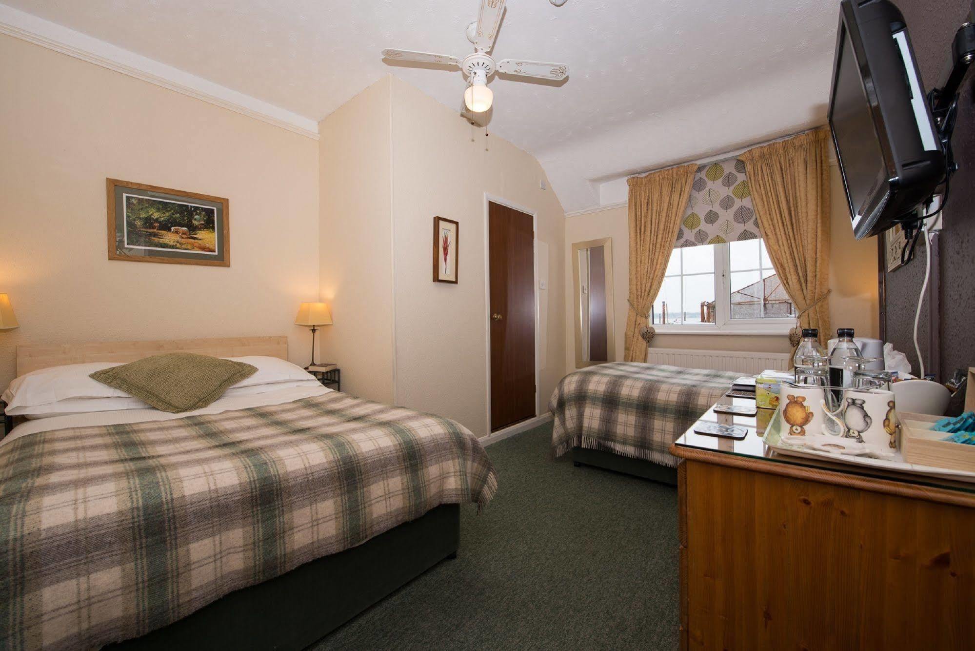 The Maples Bed & Breakfast Hythe  Eksteriør bilde