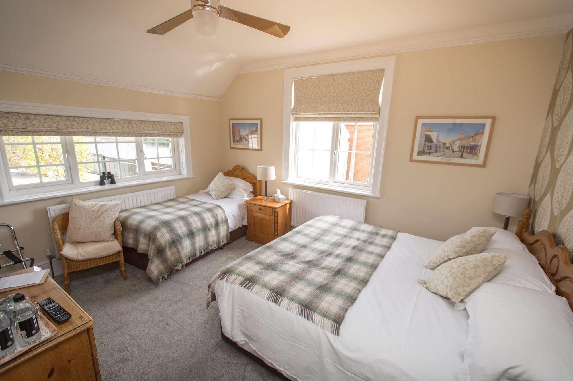The Maples Bed & Breakfast Hythe  Eksteriør bilde