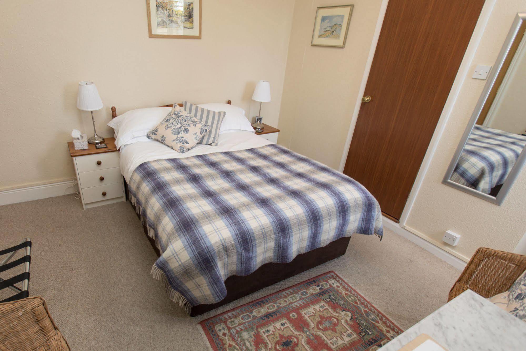 The Maples Bed & Breakfast Hythe  Eksteriør bilde
