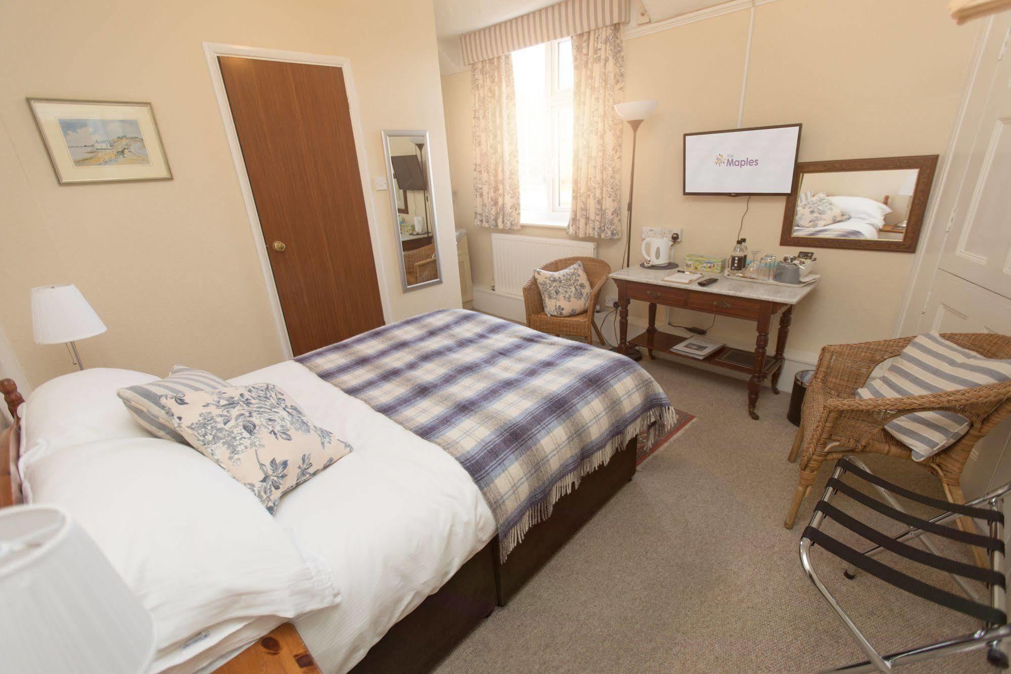 The Maples Bed & Breakfast Hythe  Eksteriør bilde