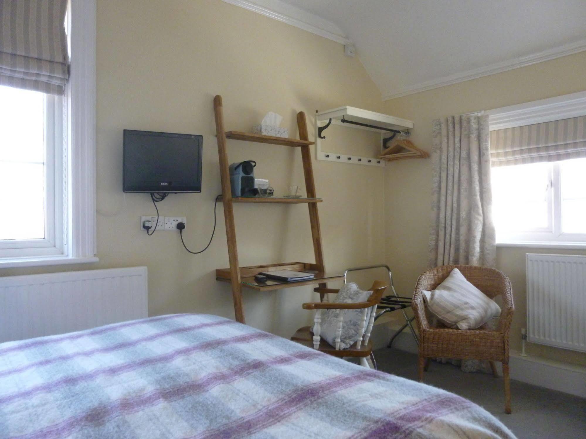The Maples Bed & Breakfast Hythe  Eksteriør bilde